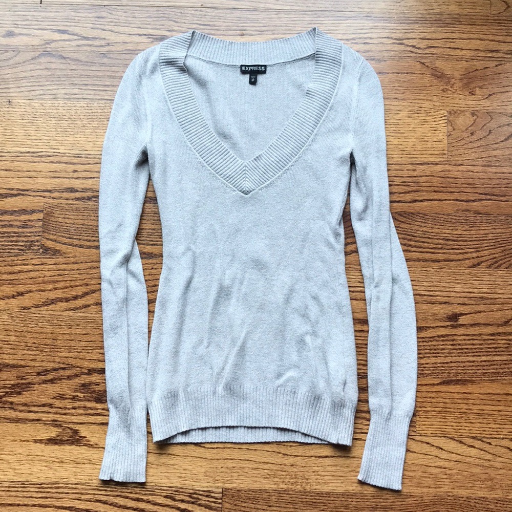 Express Beige V-Neck Sweater